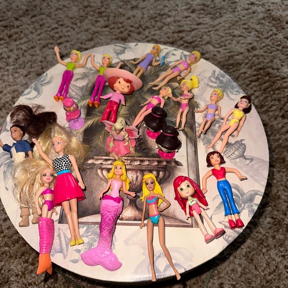 Doll lot - Picture 2 of 2